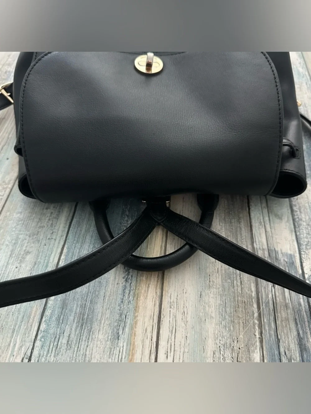 MICHAEL Michael Kors Leather Rivington MD Backpack Turn Lock 38T8XR6B2L Black